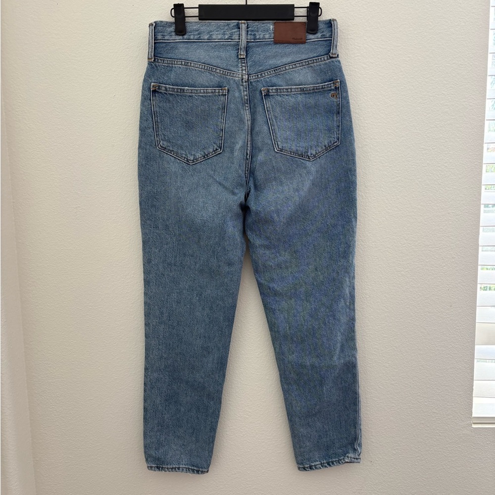 Madewell The Mom Jean in Melva Wash Size 25 - Picture 2 of 10